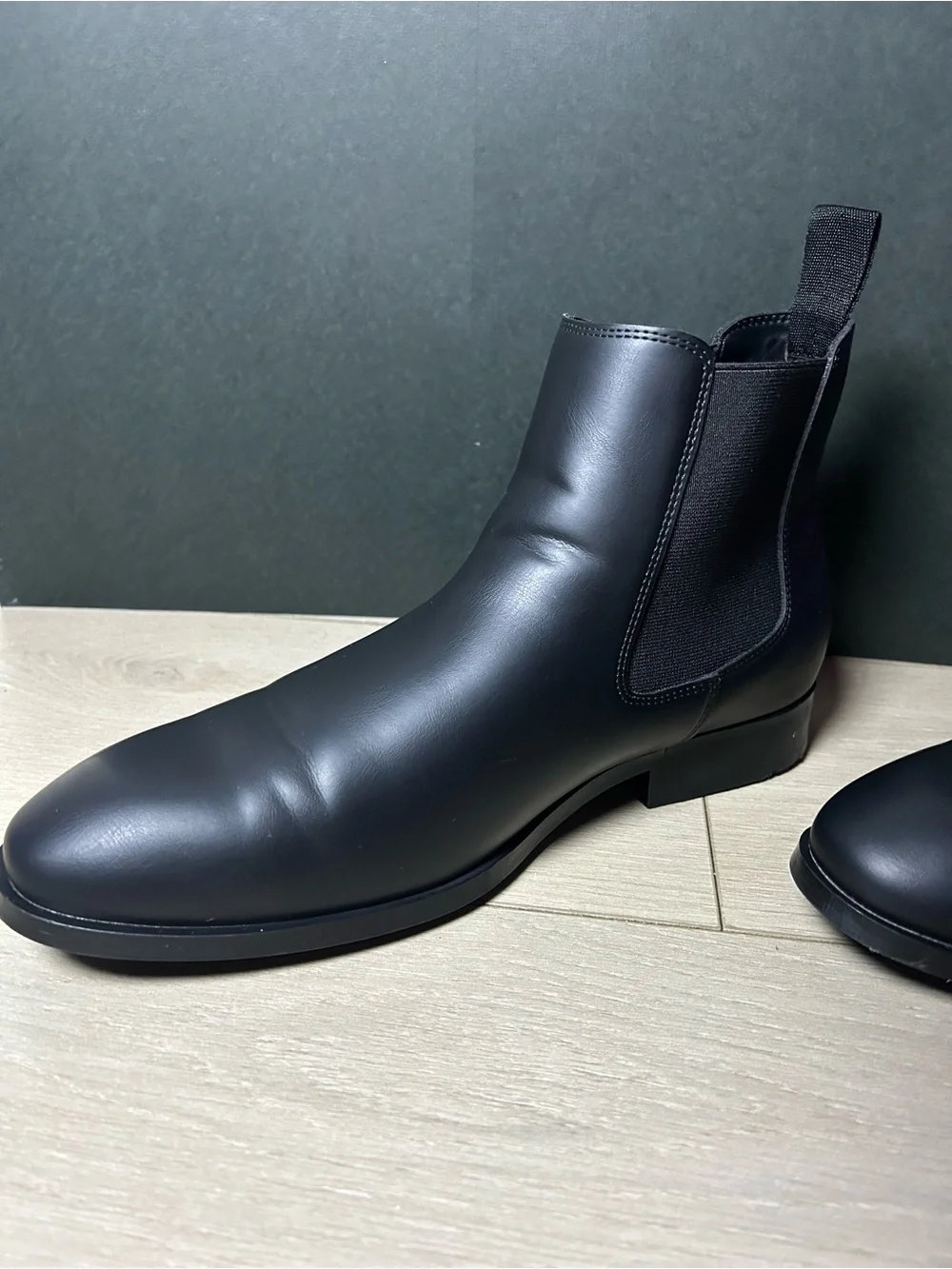Zara Black Leather Chelsea Boots for Men